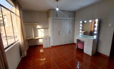 VENTA DE CASA EN SANTA CLARA ATE VITARTE