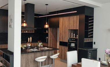 CASA EN VENTA EN VALLE IMPERIAL COTO 21