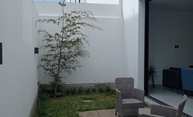 CASA EN VENTA EN VALLE IMPERIAL COTO 21