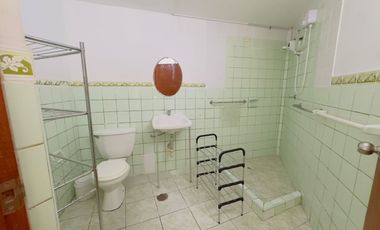 SE ALQUILA HERMOSA CASA DE 2 PISOS EN CHORRILLOS – ¡IDEAL PARA TU FAMILIA!