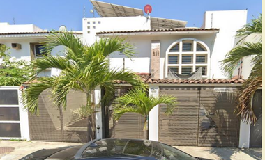 PRECIOSA CASA EN VENTA EN FRACCIONAMIENTO FLUVIAL,PUERTO VALLARTA,JALISCO