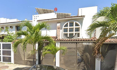 PRECIOSA CASA EN VENTA EN FRACCIONAMIENTO FLUVIAL,PUERTO VALLARTA,JALISCO