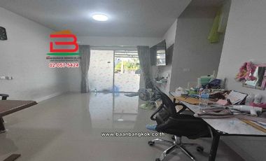 ทาวน์โฮม โครงการบ้านฟ้ากรีนพาร์ค ธาม เนื้อที่ 19.4 ตรว. ถ.เทศบาลลำลูกกา 3 ลำลูกกา ปทุมธานี