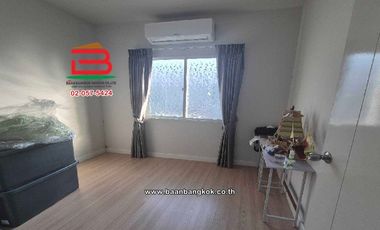 ทาวน์โฮม โครงการบ้านฟ้ากรีนพาร์ค ธาม เนื้อที่ 19.4 ตรว. ถ.เทศบาลลำลูกกา 3 ลำลูกกา ปทุมธานี