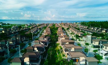 3 BEDROOM w/ CAR PARKING BEACH PROPERTY VILLA in SAN JUAN BATANGAS for VACATION, STAYCATION, AIRBNB, INVESTMENT
