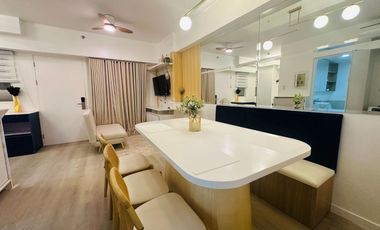 2 Bedroom Interior-Designed with Parking For Sale in Brent Tower, Brixton Place, Pasig City!