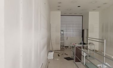 EXCELENTE LOCAL COMERCIAL EN PLAZA LAS AMÉRICAS METEPEC
