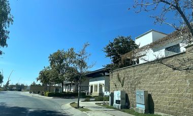 RENTA DE HERMOSA CASA EN MAYORAZGO SALIDA LEON SILAO