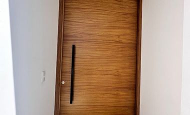 RENTA DE HERMOSA CASA EN MAYORAZGO SALIDA LEON SILAO