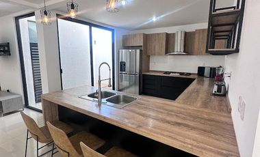 RENTA DE HERMOSA CASA EN MAYORAZGO SALIDA LEON SILAO