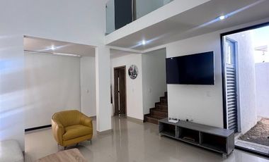 RENTA DE HERMOSA CASA EN MAYORAZGO SALIDA LEON SILAO