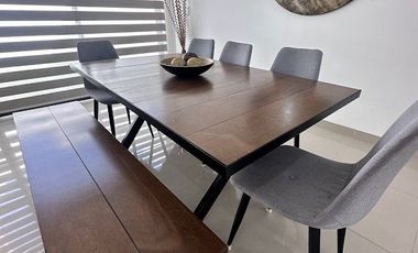 RENTA DE HERMOSA CASA EN MAYORAZGO SALIDA LEON SILAO