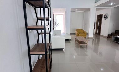 RENTA DE HERMOSA CASA EN MAYORAZGO SALIDA LEON SILAO