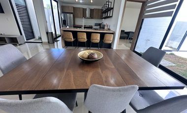 RENTA DE HERMOSA CASA EN MAYORAZGO SALIDA LEON SILAO