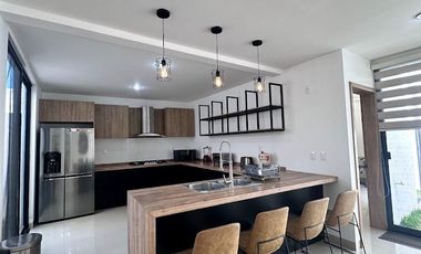 RENTA DE HERMOSA CASA EN MAYORAZGO SALIDA LEON SILAO