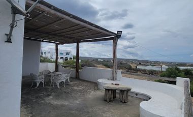En venta casa vacacional full amoblada en Punta Blanca, Ruta del Spondylus