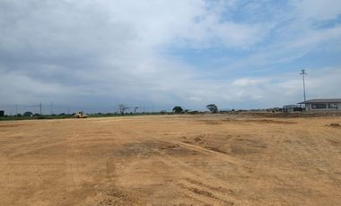 En venta terreno en Parque empresarial NUMA, via al PAN, Samborondon