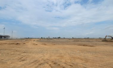 En venta terreno en Parque empresarial NUMA, via al PAN, Samborondon