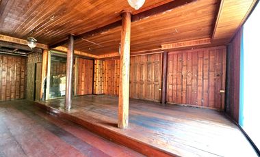 For rent: Traditional Thai-style house by the Chao Phraya River, Ayutthaya. Prime location, ideal for a restaurant,boutique hotel,or café.rent 110K