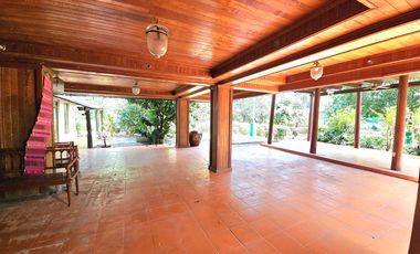 For rent: Traditional Thai-style house by the Chao Phraya River, Ayutthaya. Prime location, ideal for a restaurant,boutique hotel,or café.rent 110K