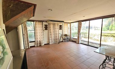 For rent: Traditional Thai-style house by the Chao Phraya River, Ayutthaya. Prime location, ideal for a restaurant,boutique hotel,or café.rent 110K