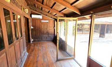 For rent: Traditional Thai-style house by the Chao Phraya River, Ayutthaya. Prime location, ideal for a restaurant,boutique hotel,or café.rent 110K