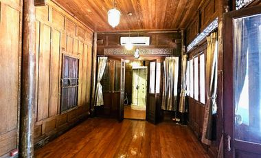 For rent: Traditional Thai-style house by the Chao Phraya River, Ayutthaya. Prime location, ideal for a restaurant,boutique hotel,or café.rent 110K