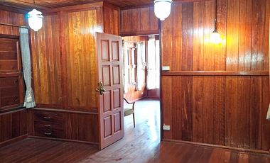 For rent: Traditional Thai-style house by the Chao Phraya River, Ayutthaya. Prime location, ideal for a restaurant,boutique hotel,or café.rent 110K