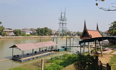 For rent: Traditional Thai-style house by the Chao Phraya River, Ayutthaya. Prime location, ideal for a restaurant,boutique hotel,or café.rent 110K