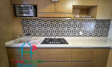 Vive el lujo y la serenidad en esta villa remodelada con alberca privada en Playa Diamante