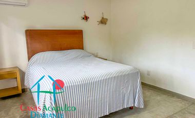 Vive el lujo y la serenidad en esta villa remodelada con alberca privada en Playa Diamante