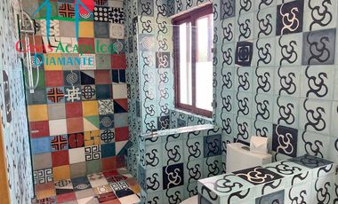 Vive el lujo y la serenidad en esta villa remodelada con alberca privada en Playa Diamante