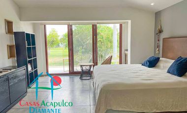 Vive el lujo y la serenidad en esta villa remodelada con alberca privada en Playa Diamante