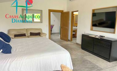 Vive el lujo y la serenidad en esta villa remodelada con alberca privada en Playa Diamante