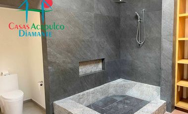 Vive el lujo y la serenidad en esta villa remodelada con alberca privada en Playa Diamante