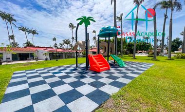 Vive el lujo y la serenidad en esta villa remodelada con alberca privada en Playa Diamante