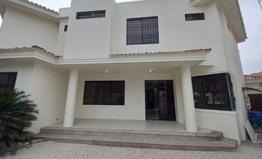 VENTA CASA URB. ENTRE LAGOS VIA A SAMBORONDON KM 7