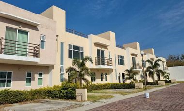 Casa nueva con roof garden en venta en Cuautla cerca de UNILA