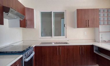 Casa nueva con roof garden en venta en Cuautla cerca de UNILA