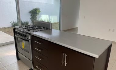 VENTA DE CASA EN CONDOMINIO CON RECÁMARA EN PLANTA BAJA EN EL ZAPOTE, JIUTEPEC