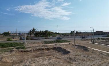 Terreno de 5,000 m² en Carretera Chiclayo - San José | Esquina y filo de pista