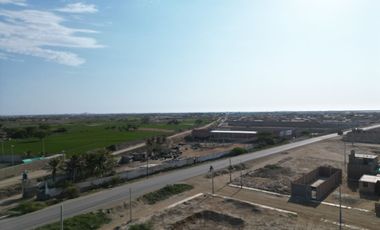 Terreno de 5,000 m² en Carretera Chiclayo - San José | Esquina y filo de pista