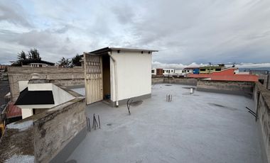 Casa en Venta, Ubicada en Calderón vía Marianas sector Sierra Hermosa, Área: 225m2 Precio: $149.500