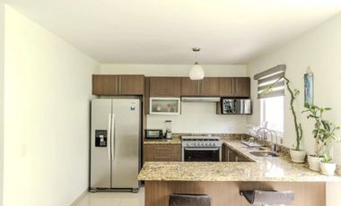 PRECIOSA Y AMPLIA CASA, EXCELENTE UBICACIÓN EN PUERTO VALLARTA, ¡¡¡A UNOS PASOS DE LA PLAYA!!! -NO CRÉDITOS-
