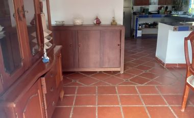 VENTA FINCA ANOLAIMA AMOBLADA