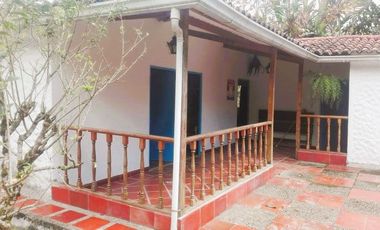 VENTA FINCA ANOLAIMA AMOBLADA