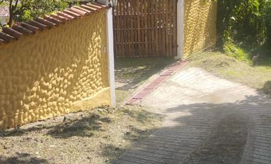 VENTA FINCA ANOLAIMA AMOBLADA