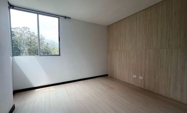 48229 Apartamento en arriendo en el sector El Trianon, Envigado