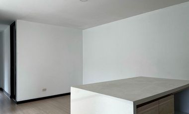 48229 Apartamento en arriendo en el sector El Trianon, Envigado