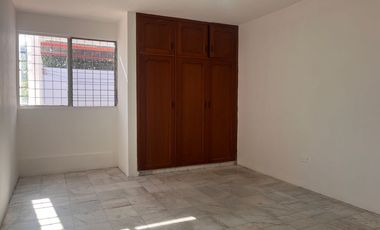 Casa en renta en Las Quintas BR1